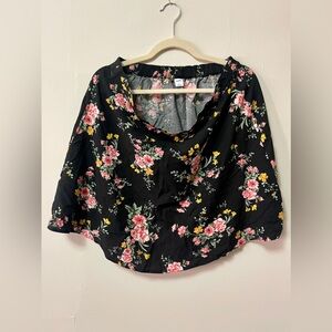 NWOT Old Navy Women’s Large Black Mini Skirt with Flower Print